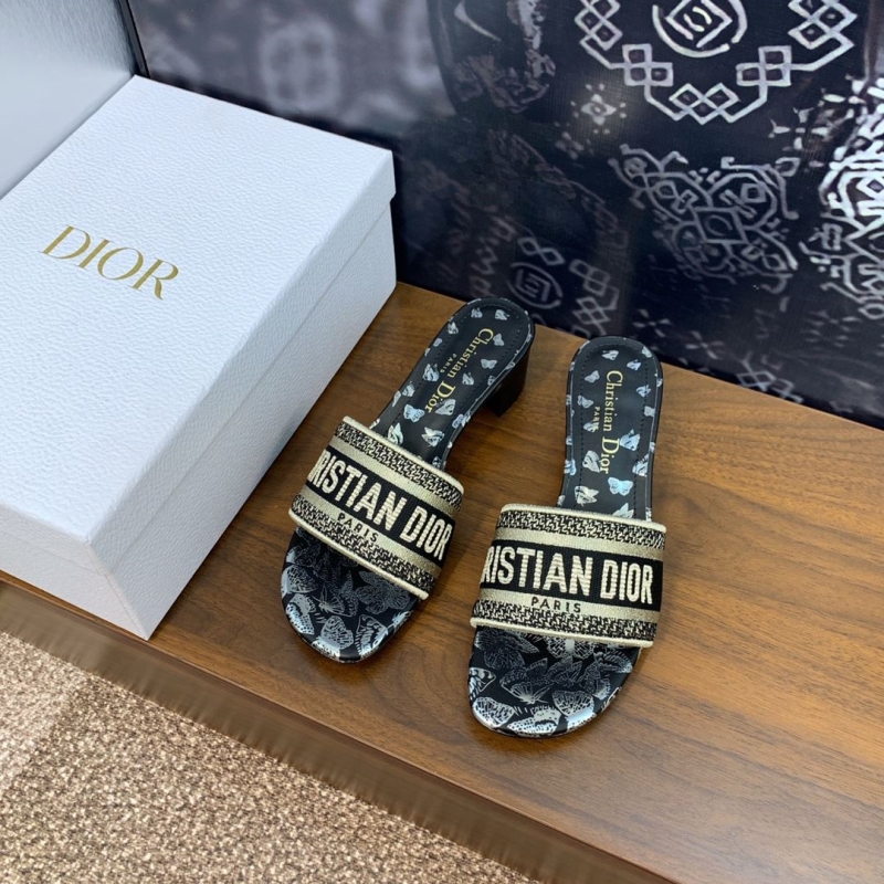 ch**an D*or slippers